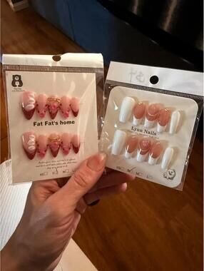 Hand Painted Press On Nails Set of 2 Pink French Floral Rhinestone Acrylic NWT